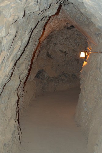 picture underground passage at glenwood caverns planetware Fairy Caves 333x500