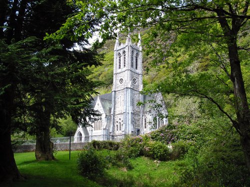 kylemore abbey manner