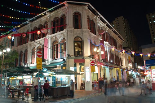 A night scene in Singapore Chinatown.