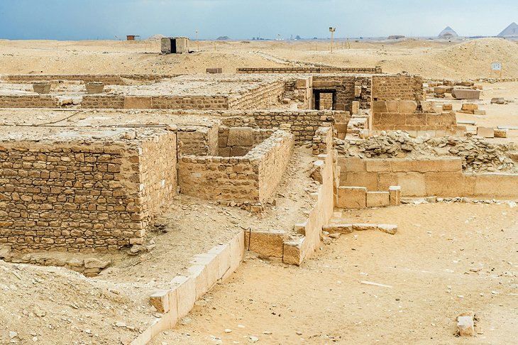 Exploring Saqqara: A Visitor's Guide  PlanetWare