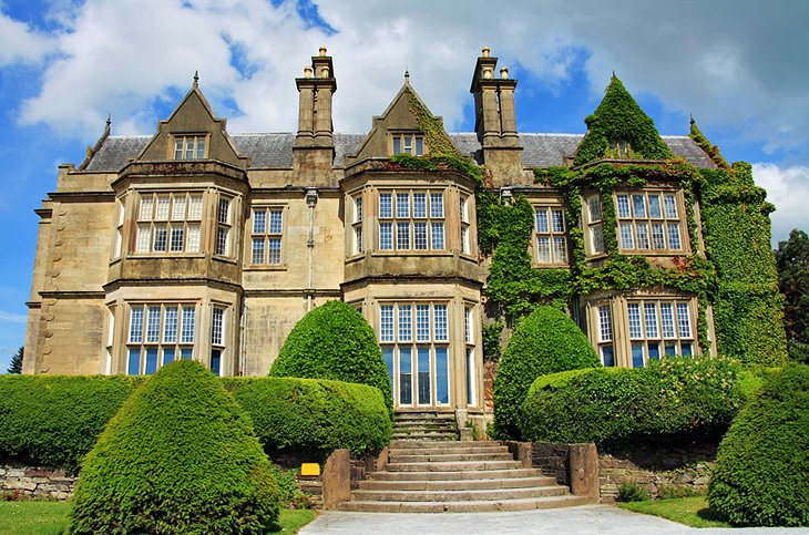 Muckross House Gardens & Traditional Farms 