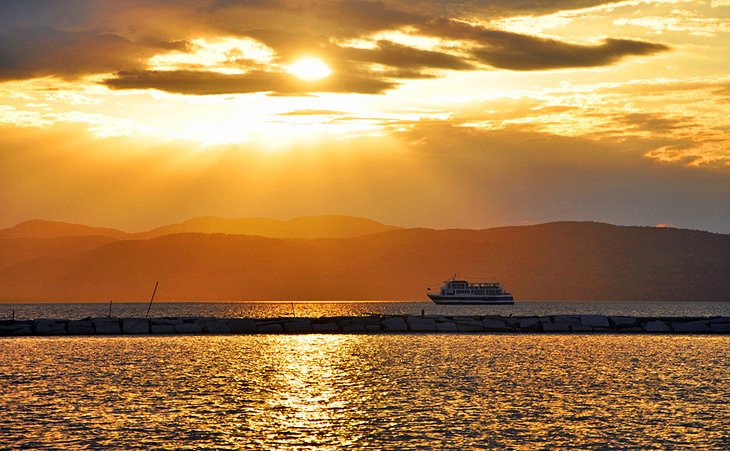 Lake Champlain Cruises