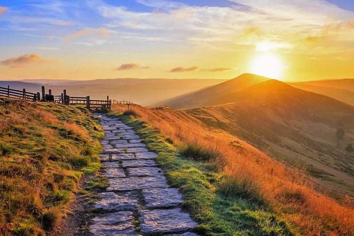 Sunrise over Mam Tor in the Peak District