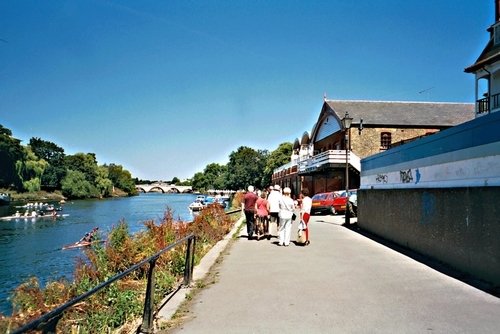 Ford london road staines #5