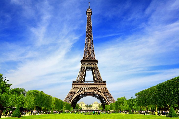paris tourist spots