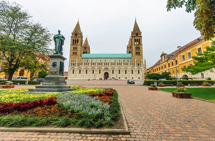 tourist attractions in pecs hungary