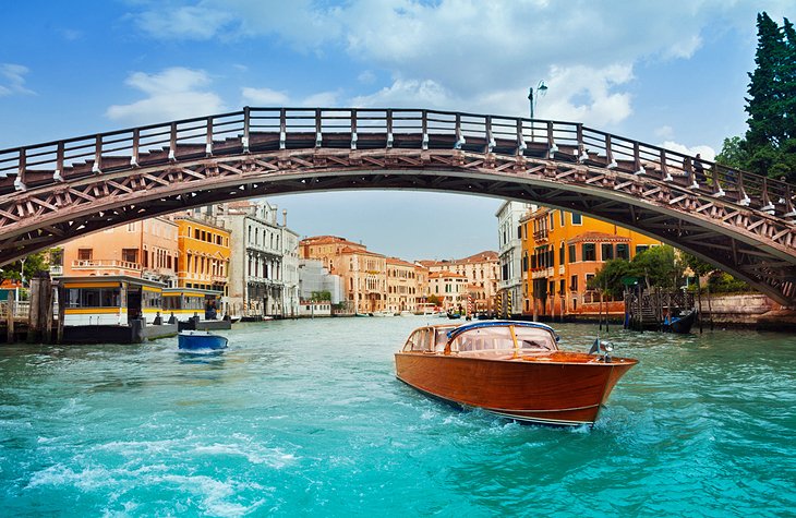 Exploring the Grand Canal in Venice: 20 Top Attractions | PlanetWare