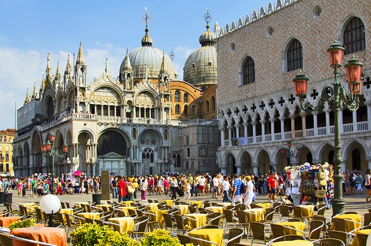 Exploring the Grand Canal in Venice: 20 Top Attractions