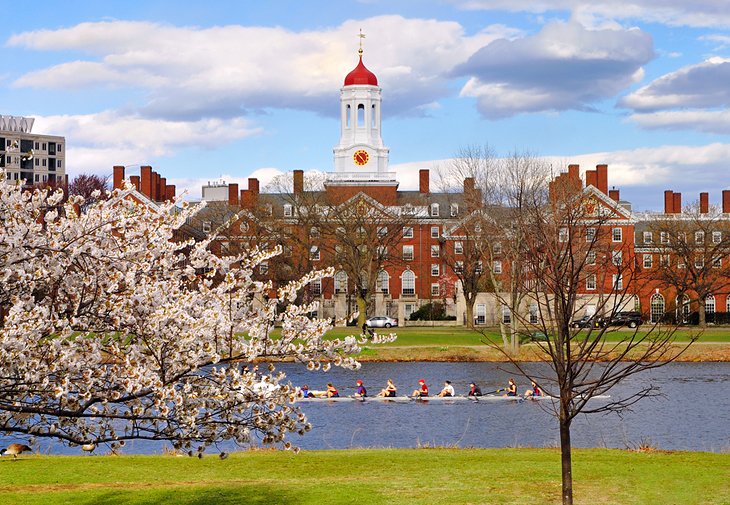 how to visit boston university