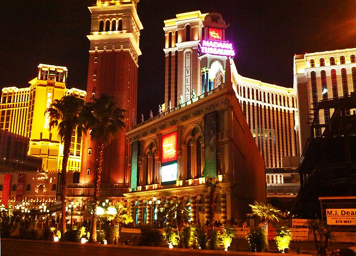 13 Best Things to Do in Las Vegas - What is Las Vegas Most Famous