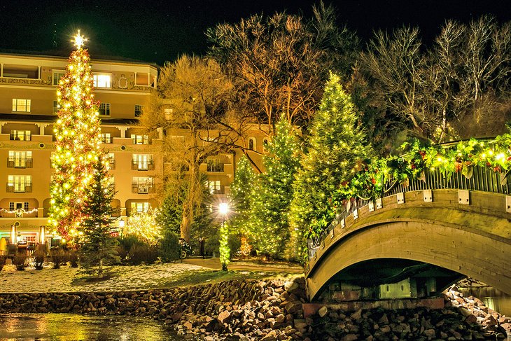 16 Best Christmas Towns In Colorado PlanetWare   Colorado Best Christmas Towns Colorado Springs 