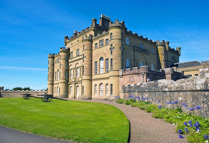 scottish hotel castle on the coast