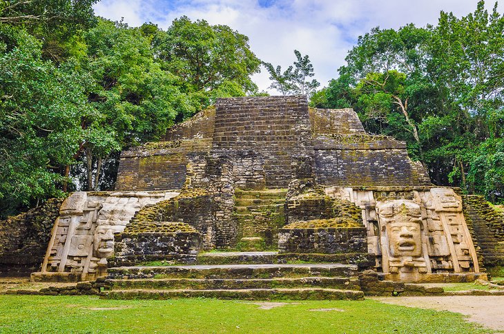 10 Best Mayan Ruins in Belize | PlanetWare