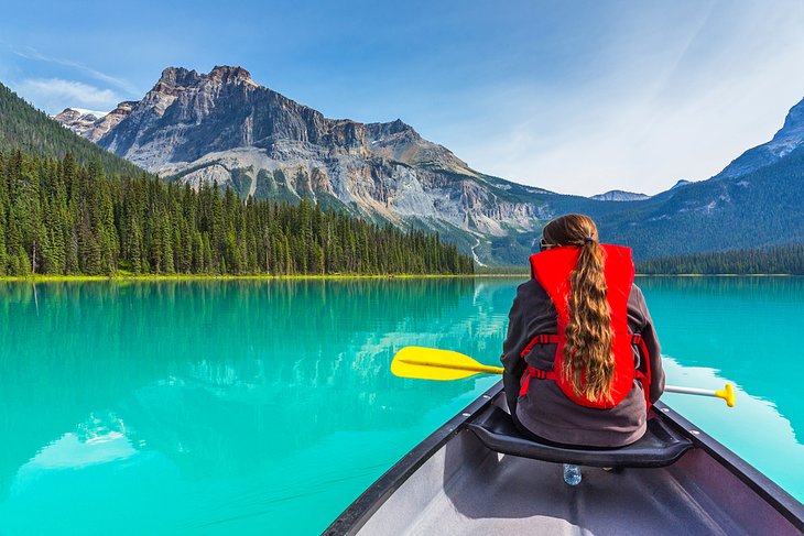 13 Best Lakes in Canada | PlanetWare