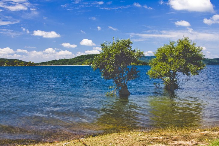 13 Best Lakes in Arkansas | PlanetWare