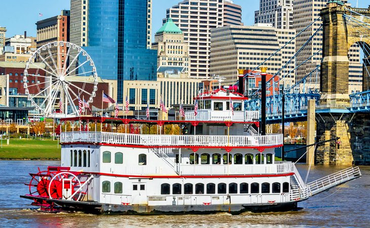 Paddleboat in Cincinnati, Ohio