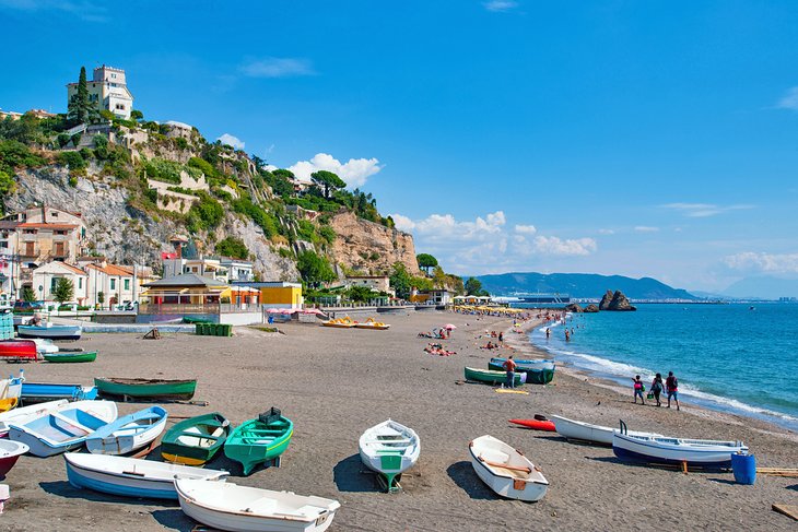 14 Best Beaches on the Amalfi | PlanetWare