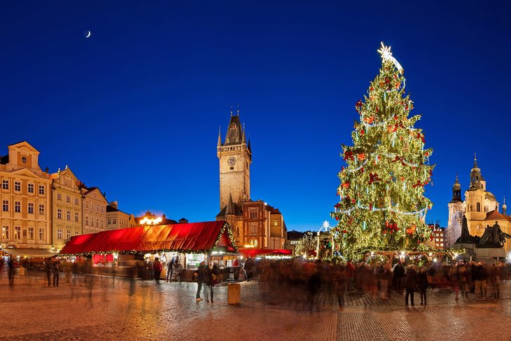 15 Best Places to Go for Christmas | PlanetWare