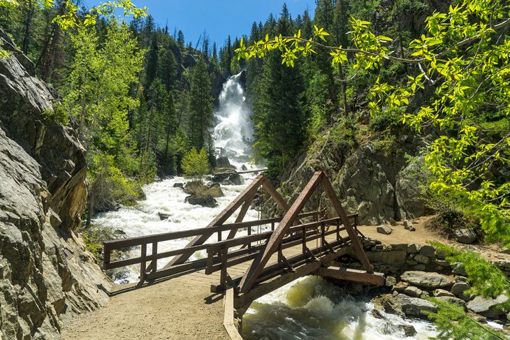 A bridge over the river at Fish Creek Falls