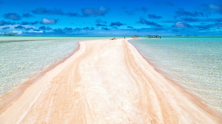 Les Sables Roses, Rangiroa, French Polynesia