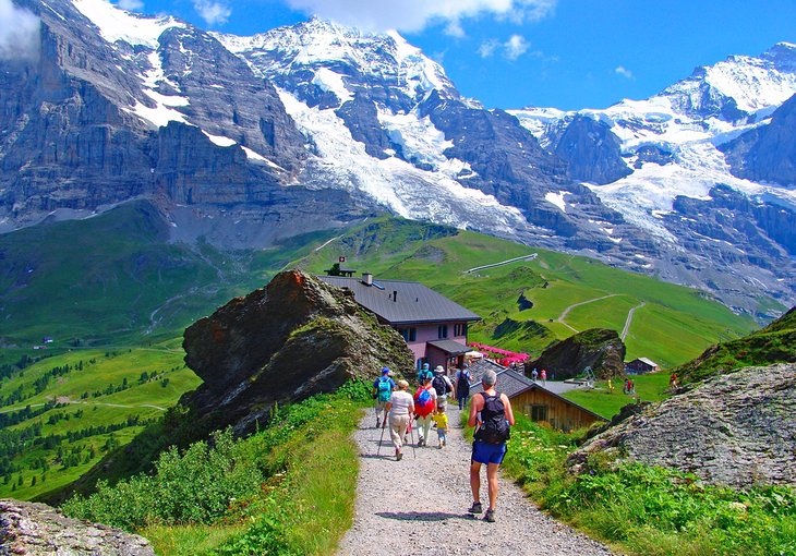 10 Mountain Huts Hikes in Swiss Alps - Travel Monkey