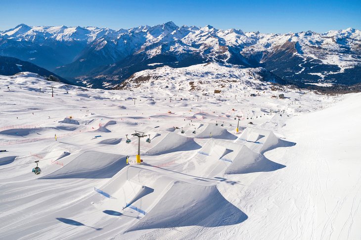 Top 5 Ski Resorts in Canada: Readers' Choice Awards 2023