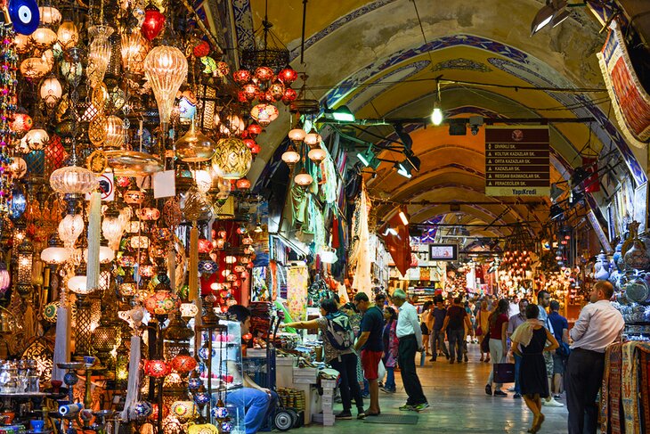 Grand Bazaar & Spice Bazaar in Istanbul