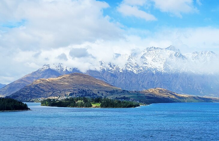 From Christchurch to Queenstown: 4 Best Ways to Get There | PlanetWare