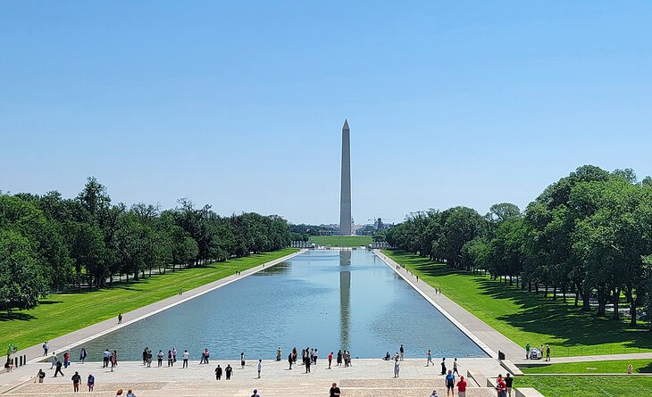 View of the Washington Monument from the Lincoln Memorial