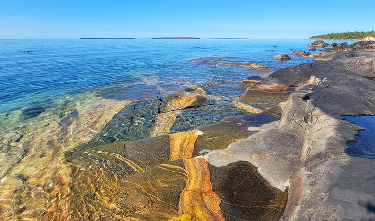 Crystal clear water at Katherine Cove, Lake Superior Provincial Park