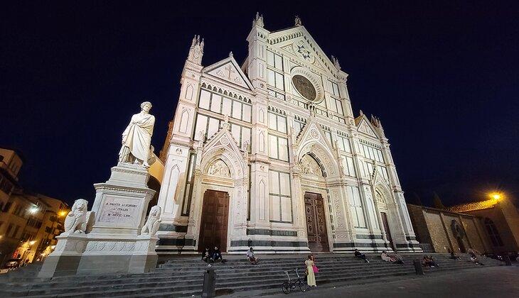Santa Croce lit up at night