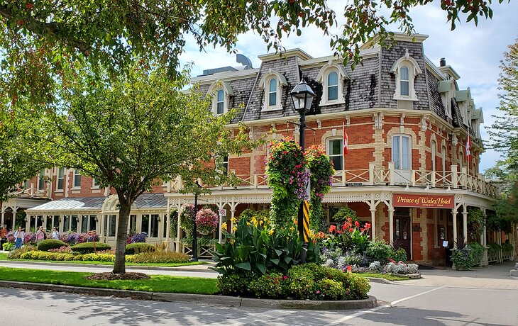 A street scene in Niagara-on-the-Lake and the Prince of Wales Hotel