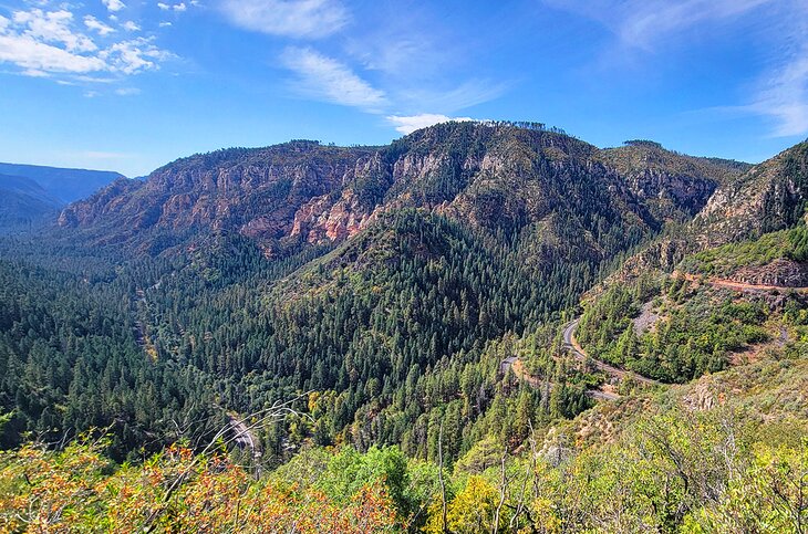 View over the switchbacks in Oak Creek Canyon from from rest stop at the top of the canyon